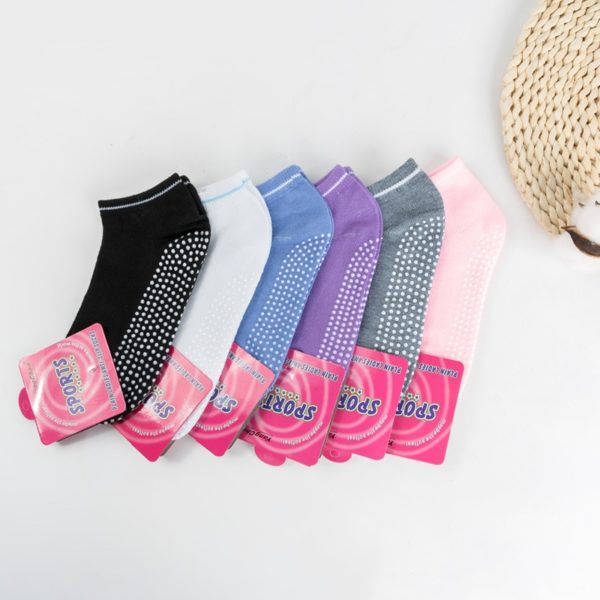 Women Yoga Socks non Slip ladies Anti Slip Silicone Gym Pilates Ballet Socks Fitness Sport Socks Cotton Breathable Elasticity