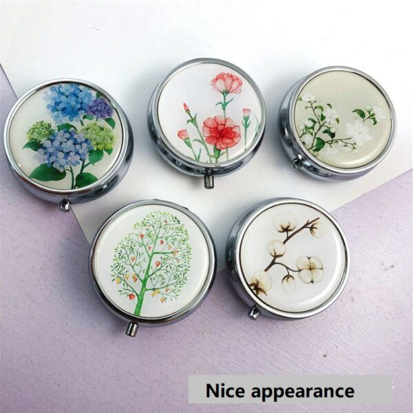 1PC Fashion Flower pattern Medicine Organizer Portable Pill Box Makeup Storage Container Folding Pill Case Metal Pill Cutte